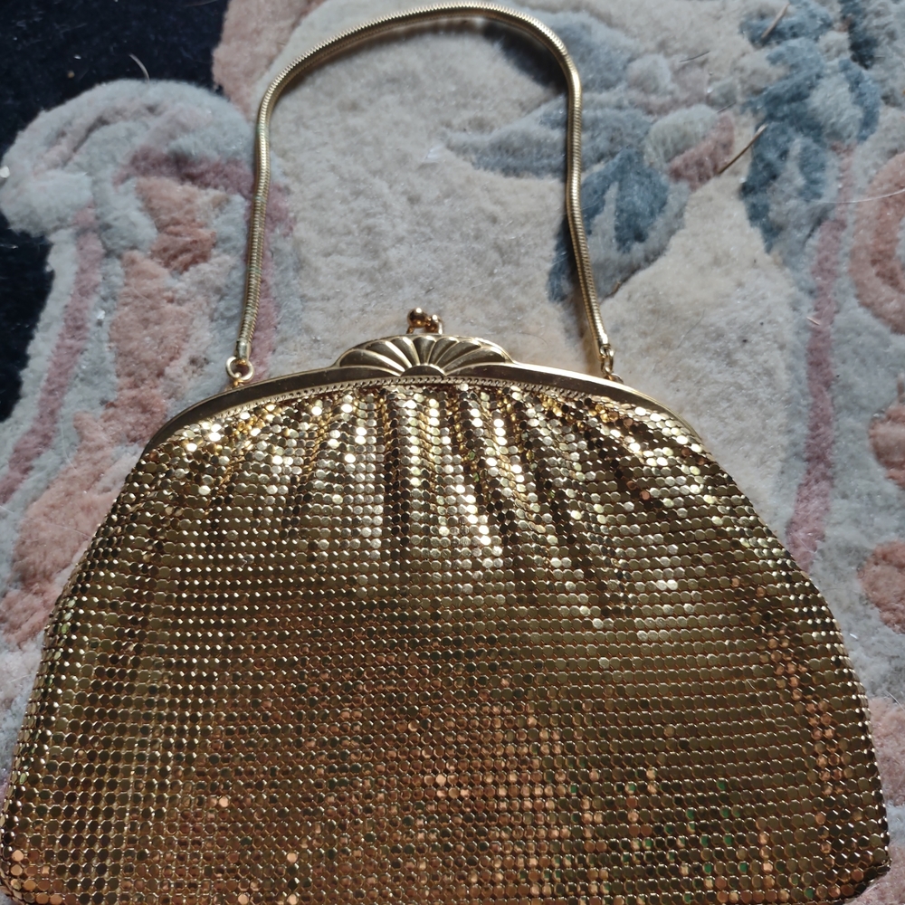 Elegant Gold Mesh Evening Bag